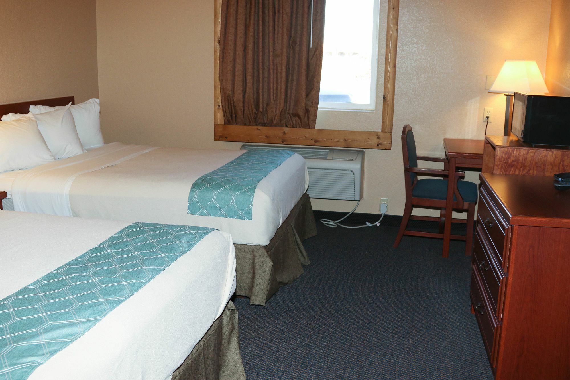 Travelodge By Wyndham Gillette Bagian luar foto